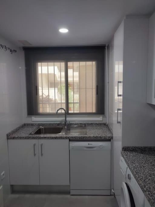 Sunny Guadalmina Apartment Marbella Buitenkant foto